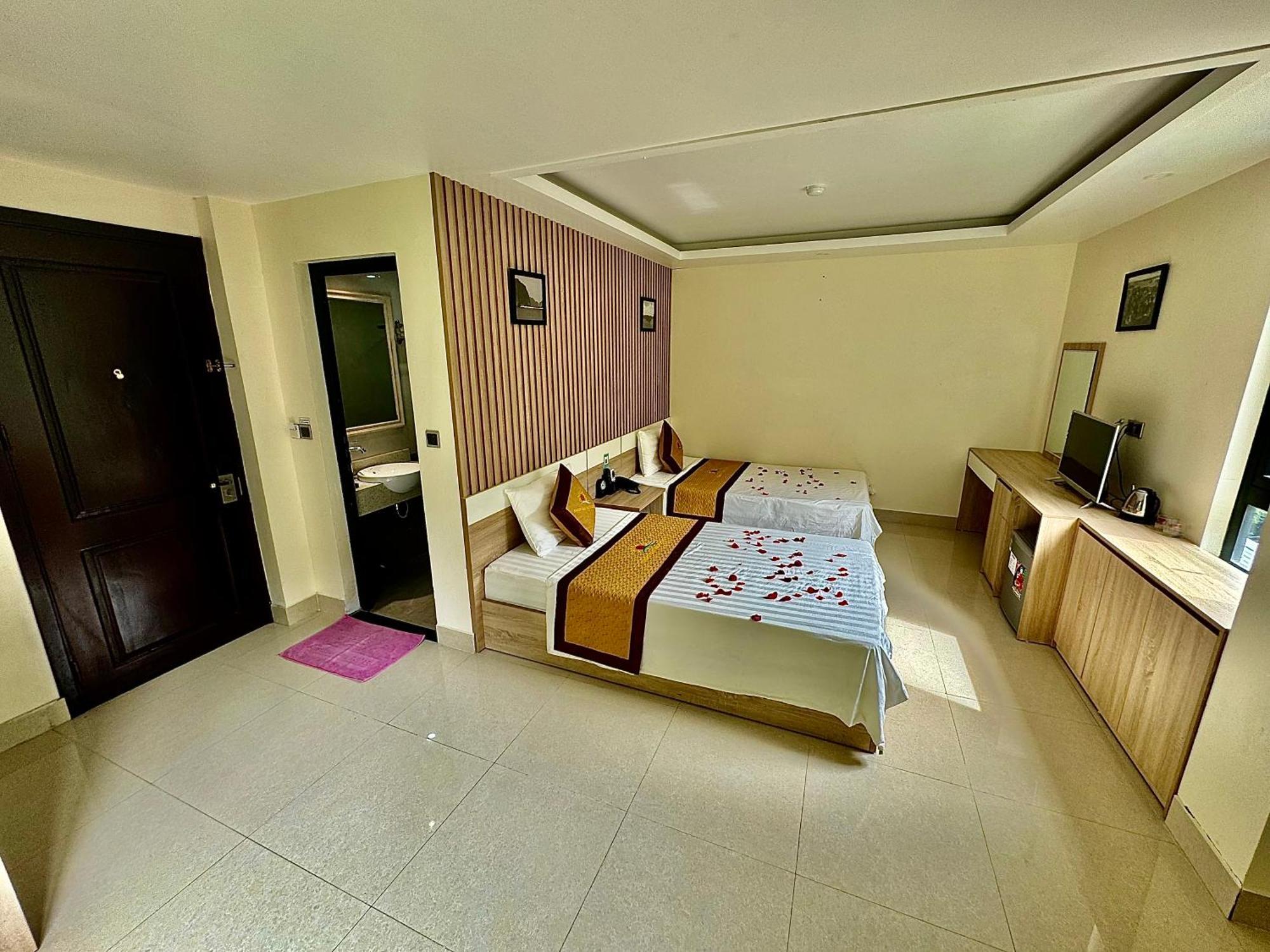 Sunflower Catba Hotel Dong Khe Sau エクステリア 写真