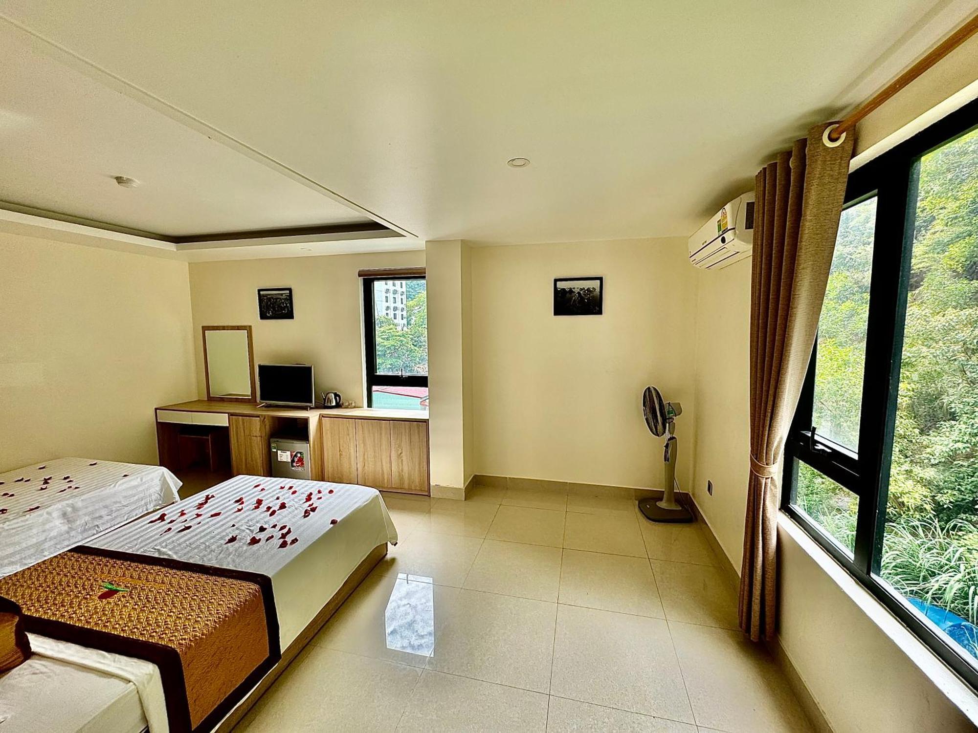Sunflower Catba Hotel Dong Khe Sau エクステリア 写真